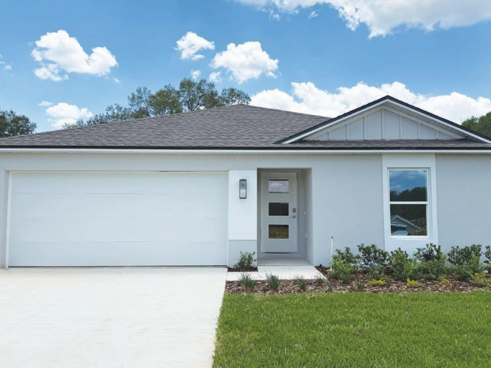 211 SKYFIELD CT, LADY LAKE, FL — photo 2