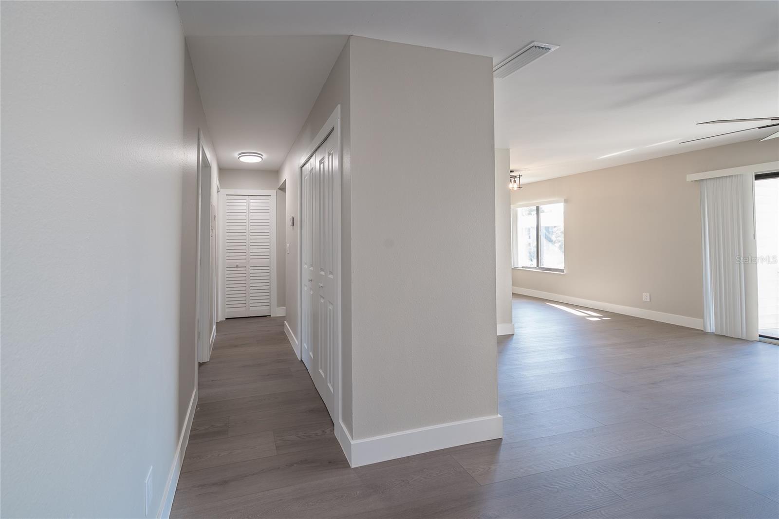 372 MOORINGS COVE DR #372, TARPON SPRINGS, FL — photo 18
