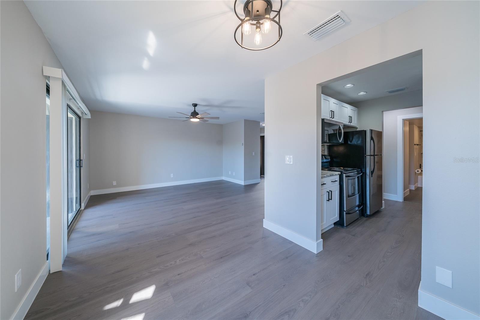 372 MOORINGS COVE DR #372, TARPON SPRINGS, FL — photo 22