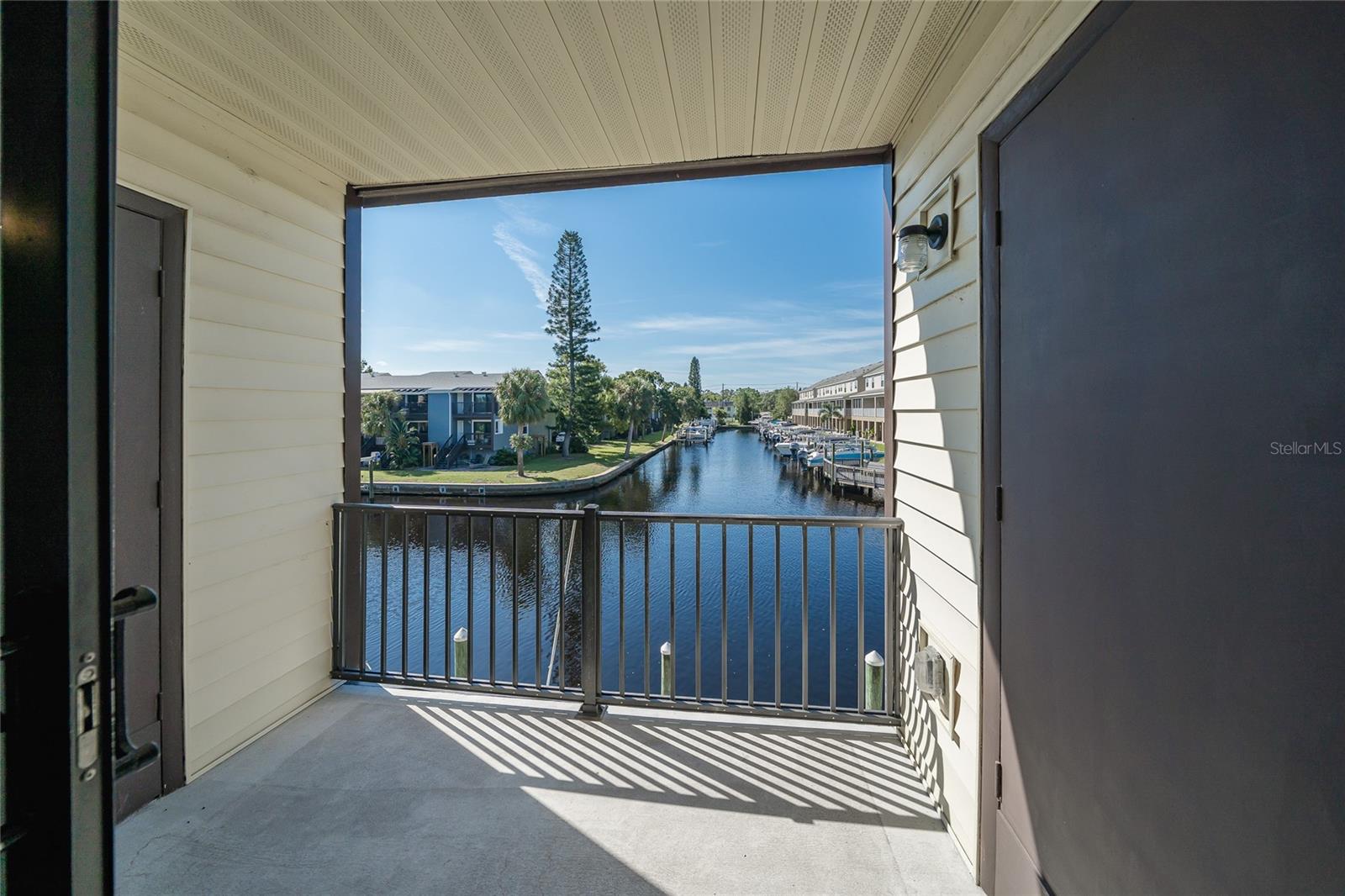 372 MOORINGS COVE DR #372, TARPON SPRINGS, FL — photo 35