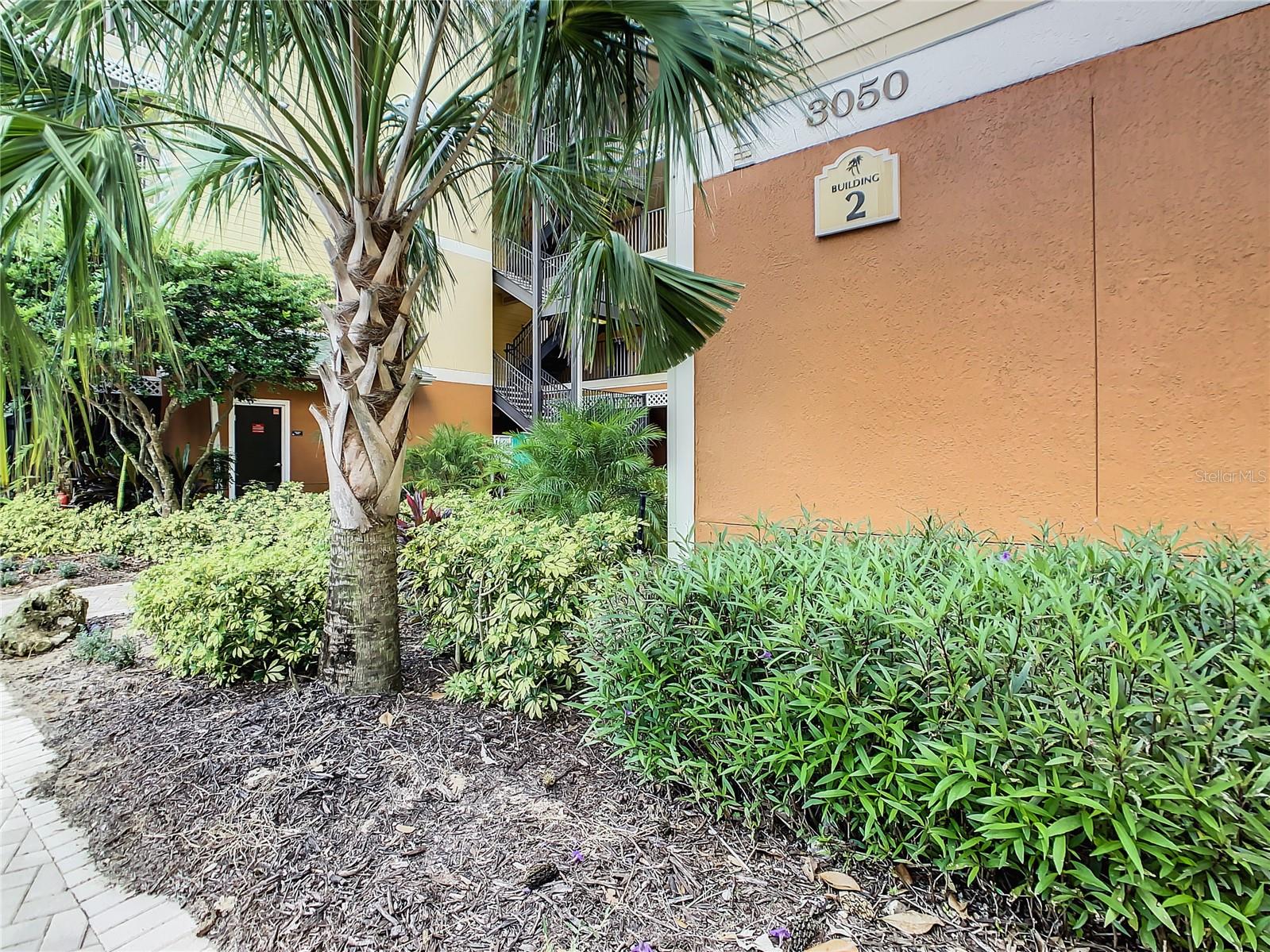 3050 PIRATES RETREAT CT #207, KISSIMMEE, FL — photo 2