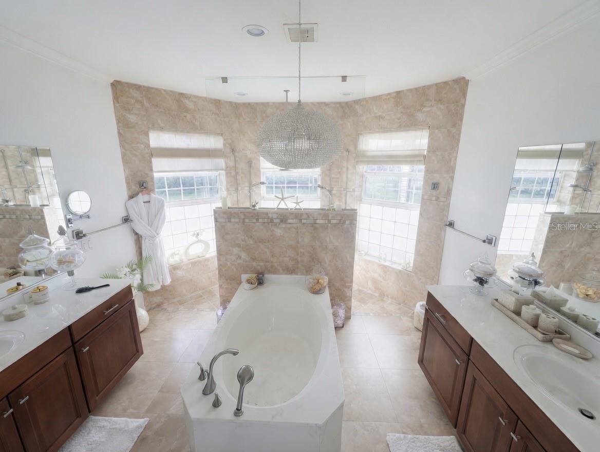 9150 DEER CT, VENICE, FL — photo 23