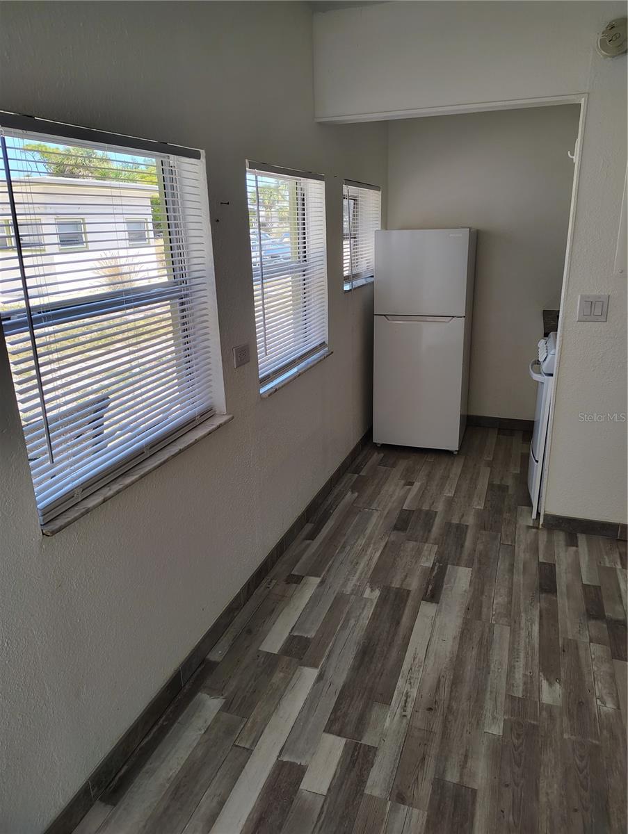 616 GOLF DR, VENICE, FL — photo 3