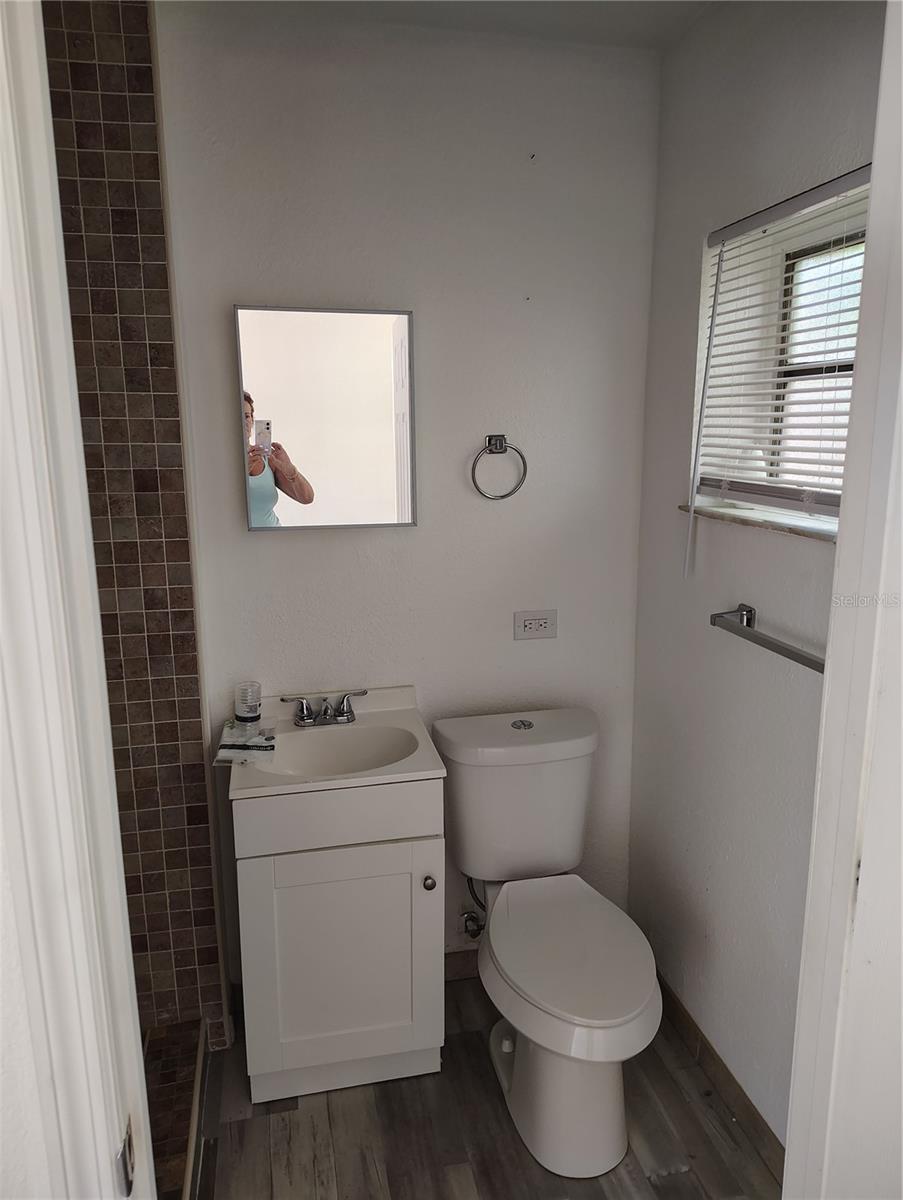 616 GOLF DR, VENICE, FL — photo 4
