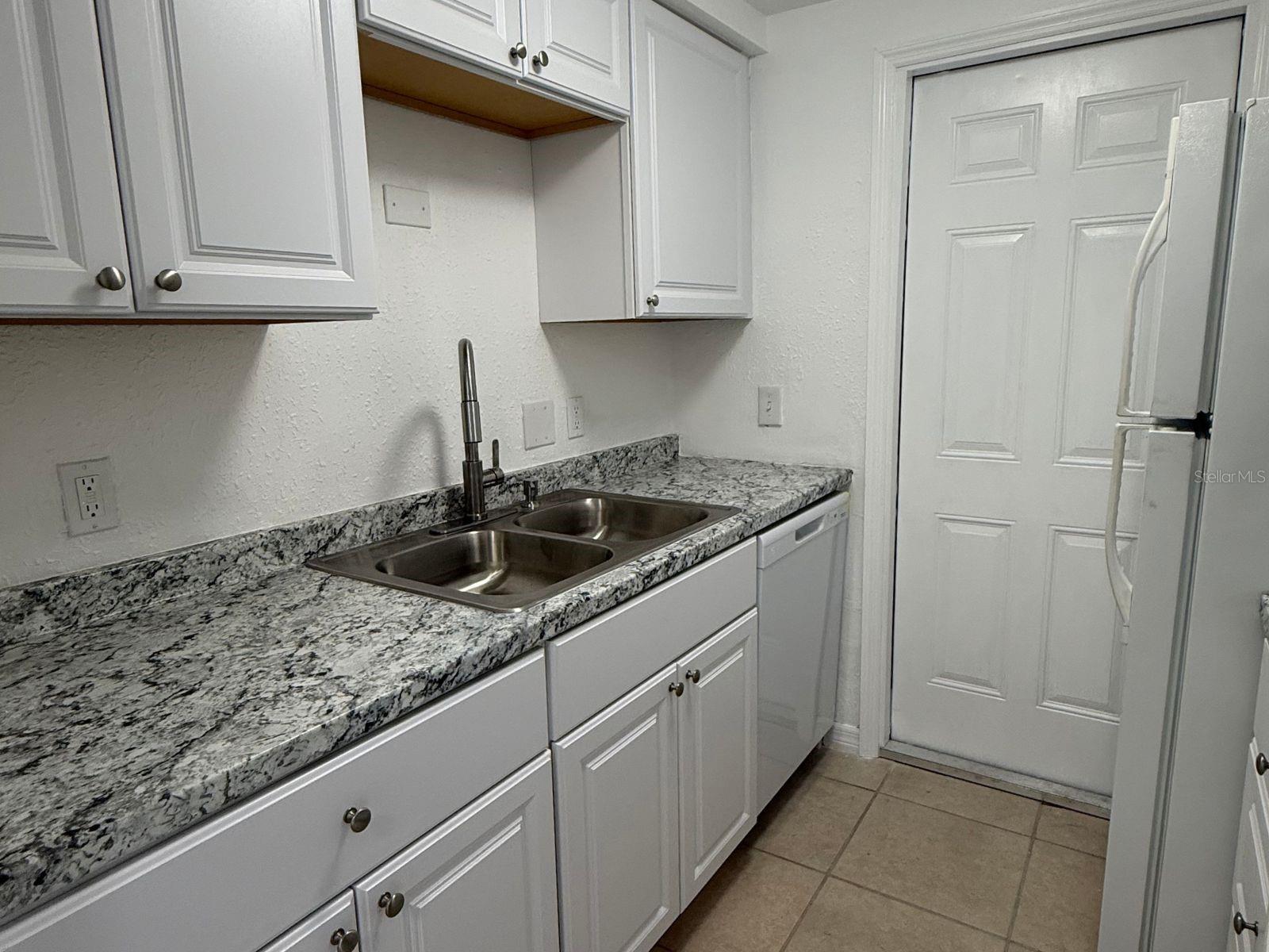 4954 BITNER ST, NEW PORT RICHEY, FL — photo 2