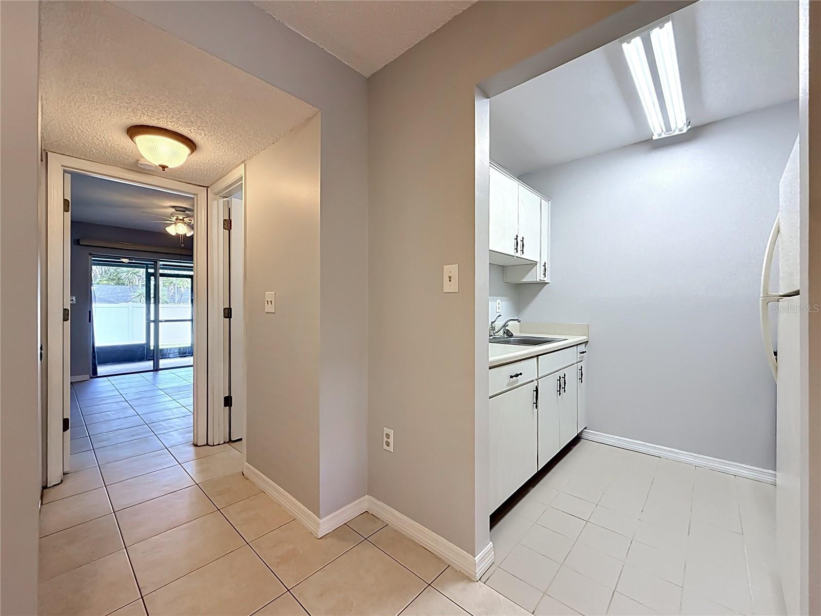 2474 ENTERPRISE RD #3, CLEARWATER, FL — photo 7