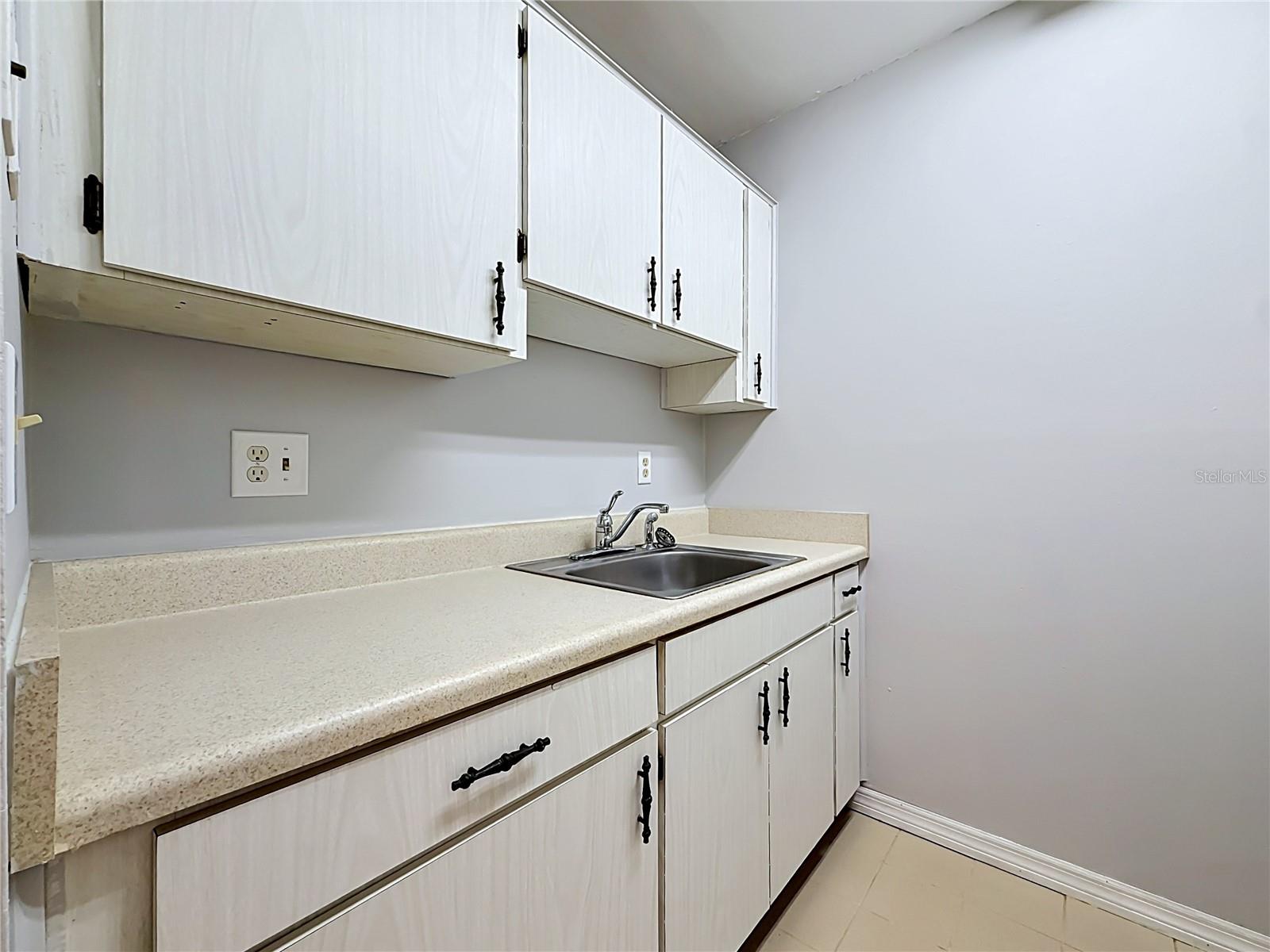 2474 ENTERPRISE RD #3, CLEARWATER, FL — photo 11