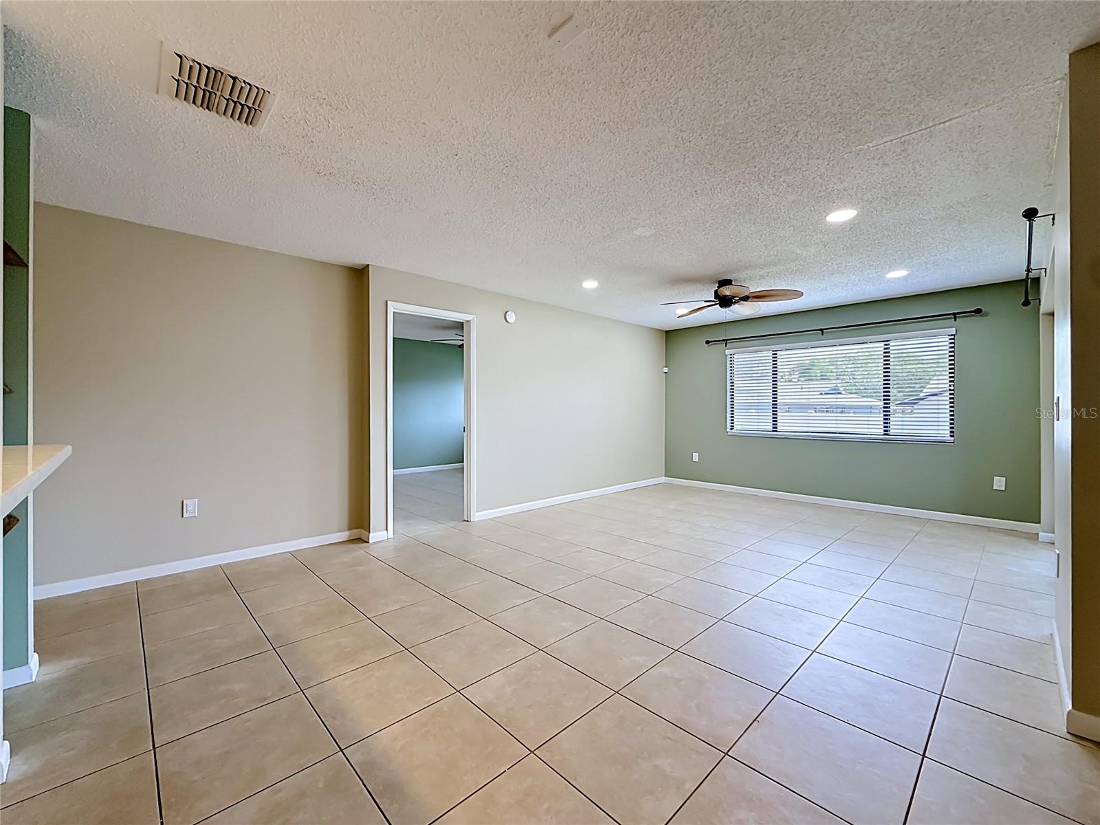 2733 COUNTRYSIDE BLVD #105, CLEARWATER, FL — photo 16