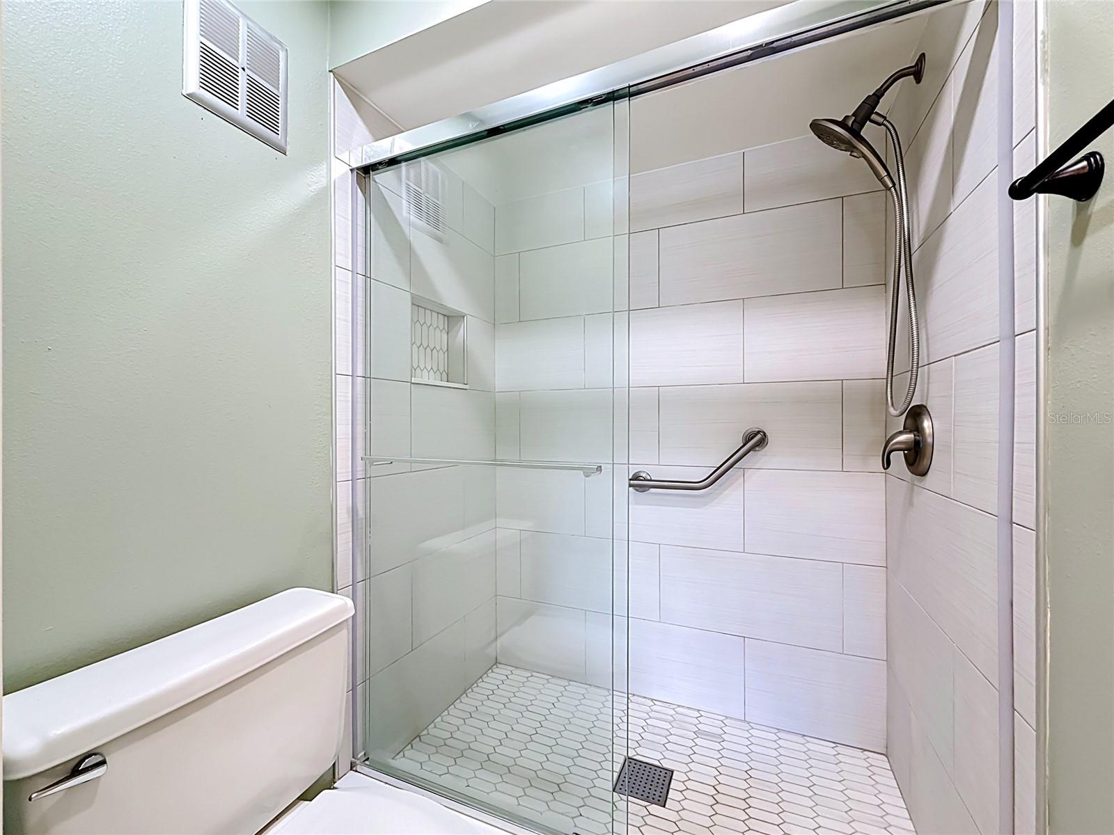 2733 COUNTRYSIDE BLVD #105, CLEARWATER, FL — photo 22