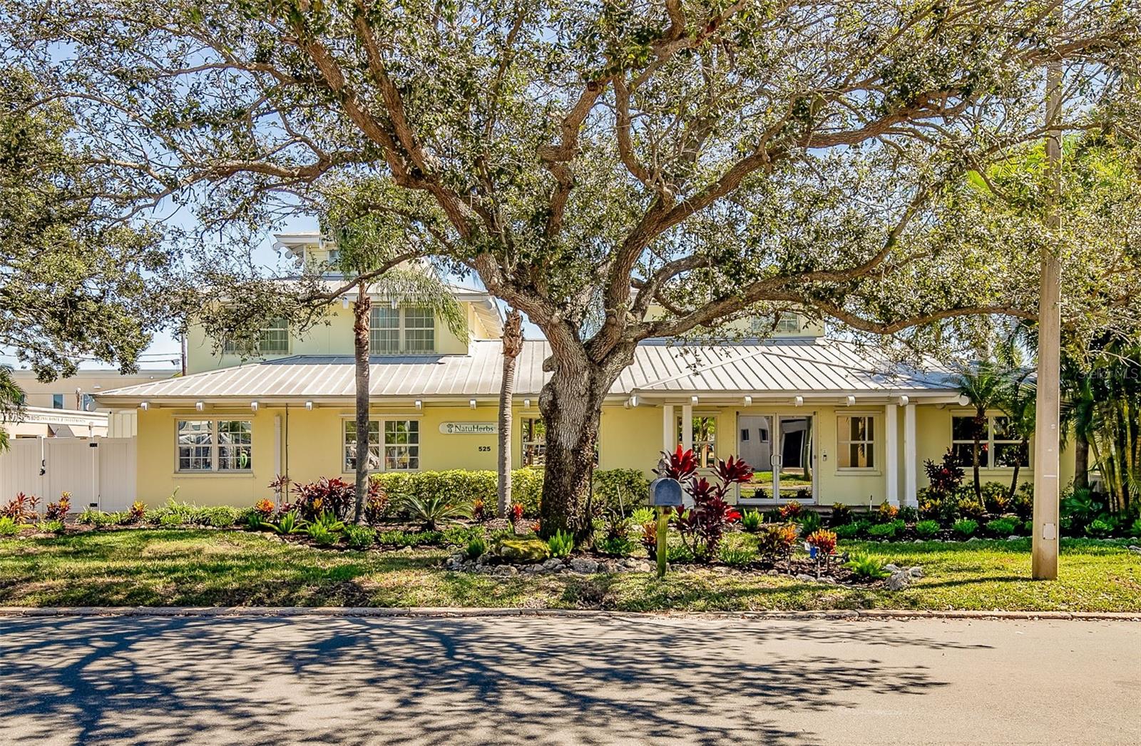 525 8TH ST W, BRADENTON, FL — photo 14