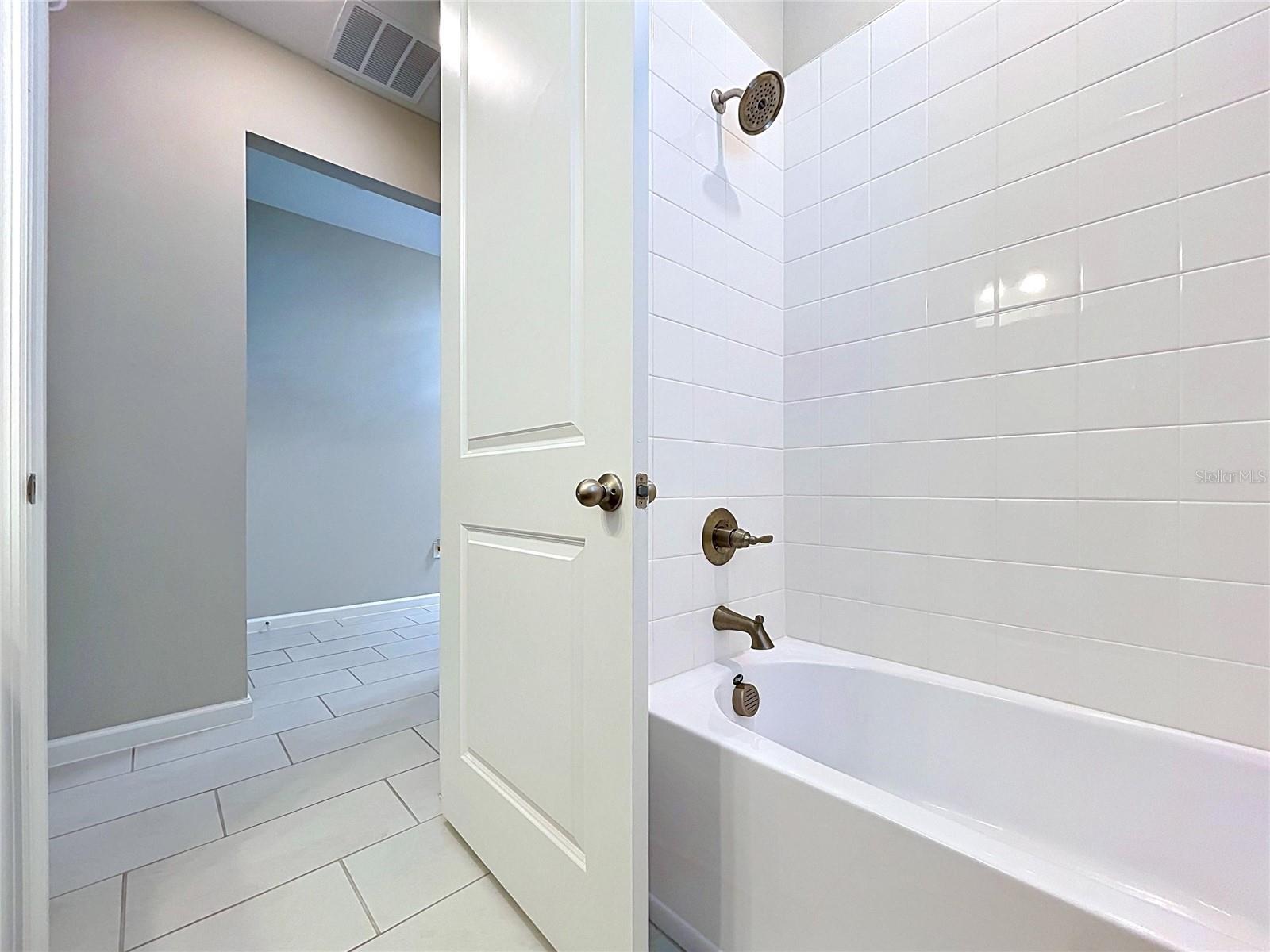 858 BALLANTYNE DR, LAKE WALES, FL — photo 31