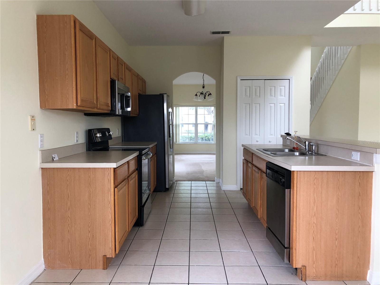 638 KENSINGTON DR, DAVENPORT, FL — photo 5