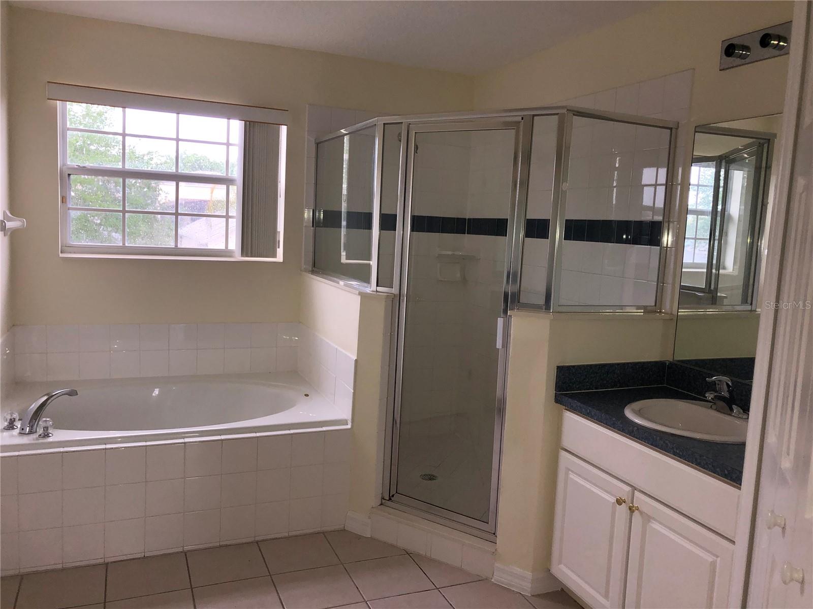638 KENSINGTON DR, DAVENPORT, FL — photo 30