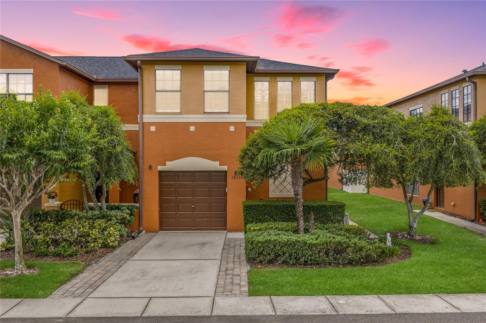 1033 BLACKWATER DR, WESLEY CHAPEL, FL