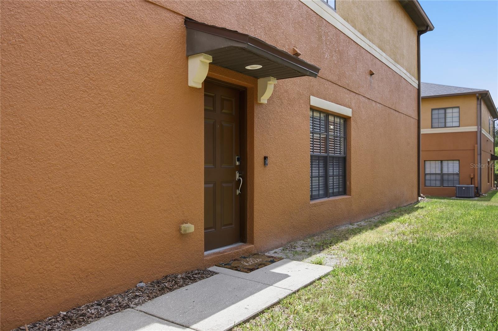 1033 BLACKWATER DR, WESLEY CHAPEL, FL — photo 3