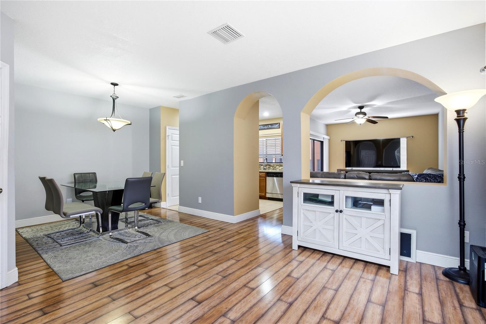 1033 BLACKWATER DR, WESLEY CHAPEL, FL — photo 4