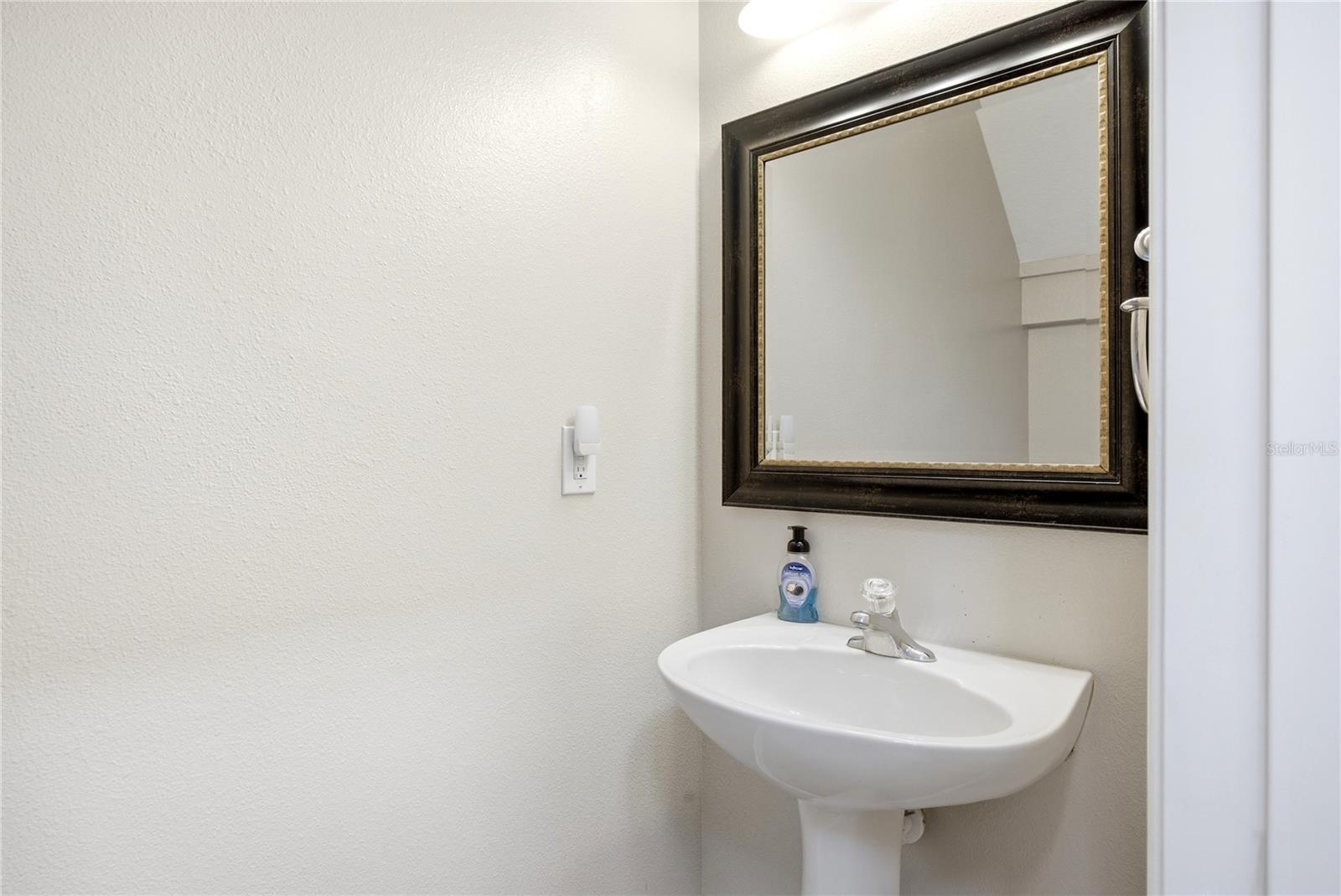 1033 BLACKWATER DR, WESLEY CHAPEL, FL — photo 15