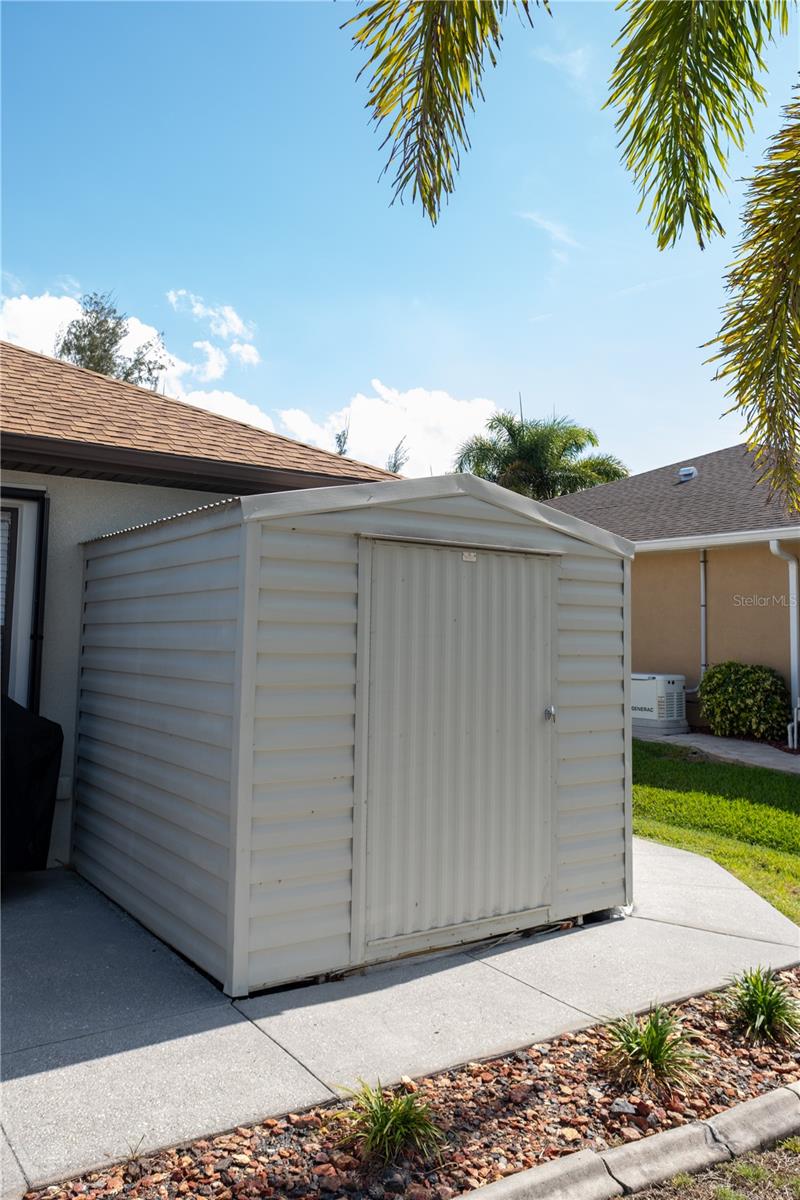 15648 MELPORT CIR, PORT CHARLOTTE, FL — photo 28