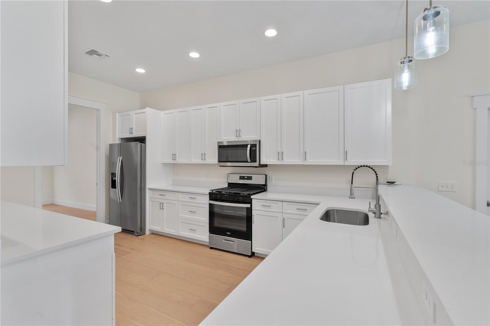 1919 SIPES AVE, SANFORD, FL — photo 46