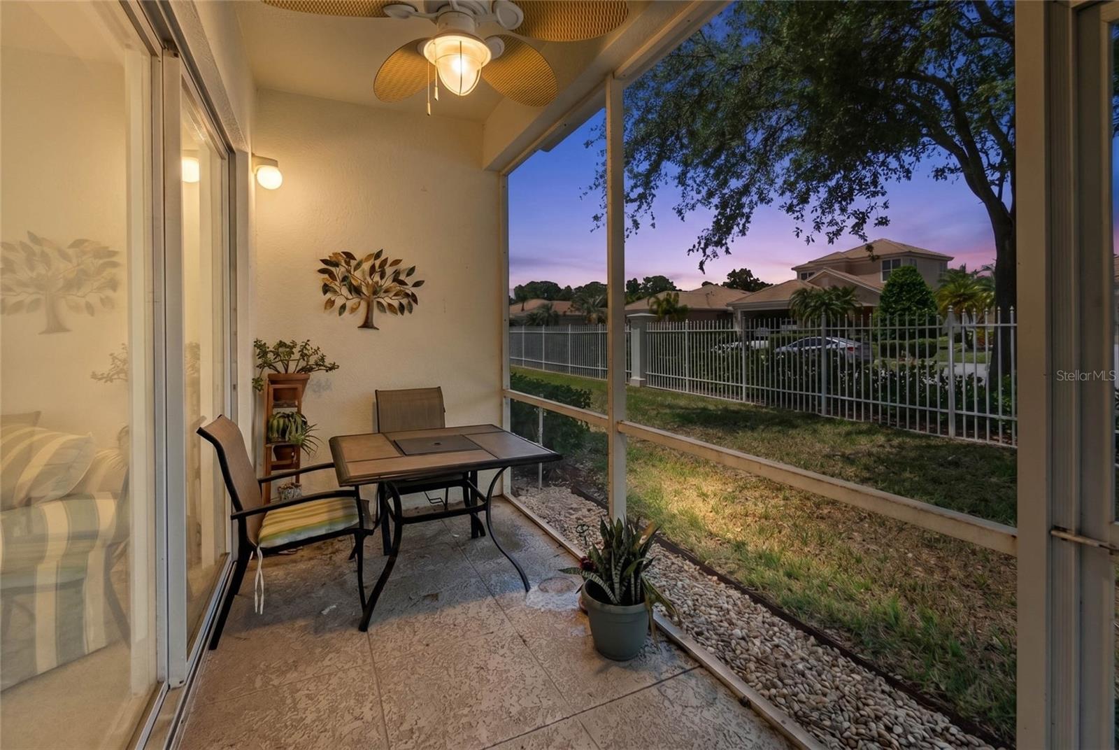 7343 FOUNTAIN PALM CIR #na, BRADENTON, FL — photo 2