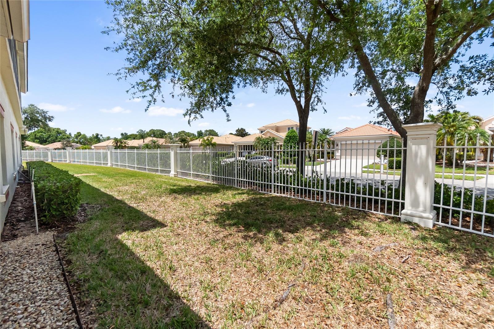 7343 FOUNTAIN PALM CIR #na, BRADENTON, FL — photo 8