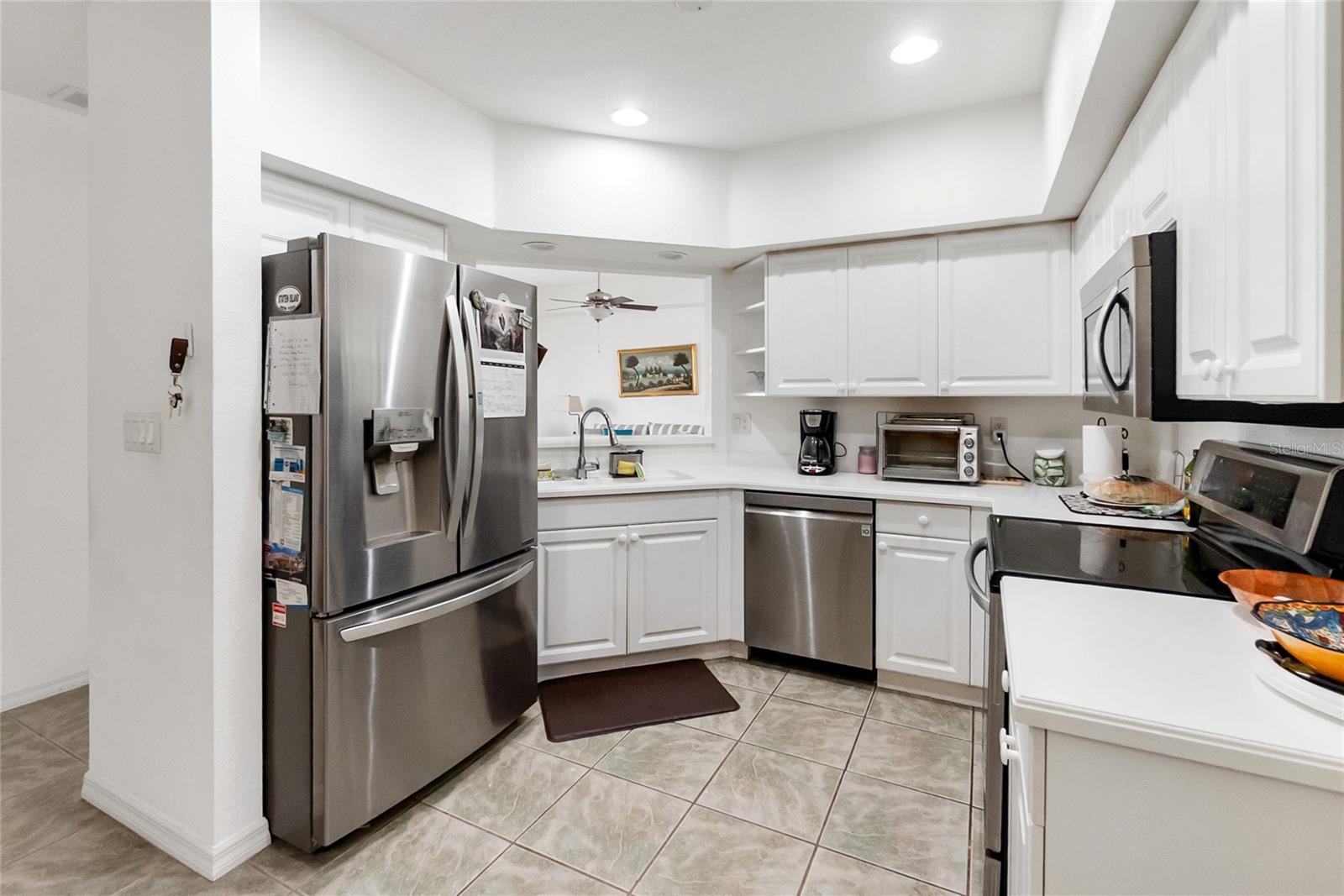 7343 FOUNTAIN PALM CIR #na, BRADENTON, FL — photo 17