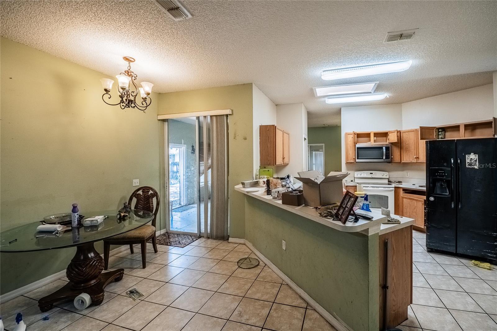 427 LARK CT, KISSIMMEE, FL — photo 8