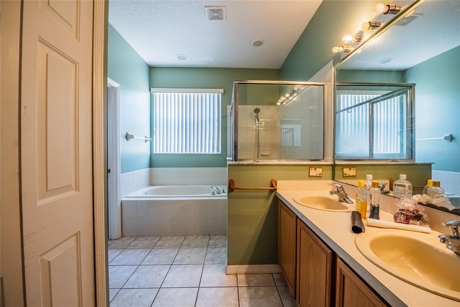 427 LARK CT, KISSIMMEE, FL — photo 22