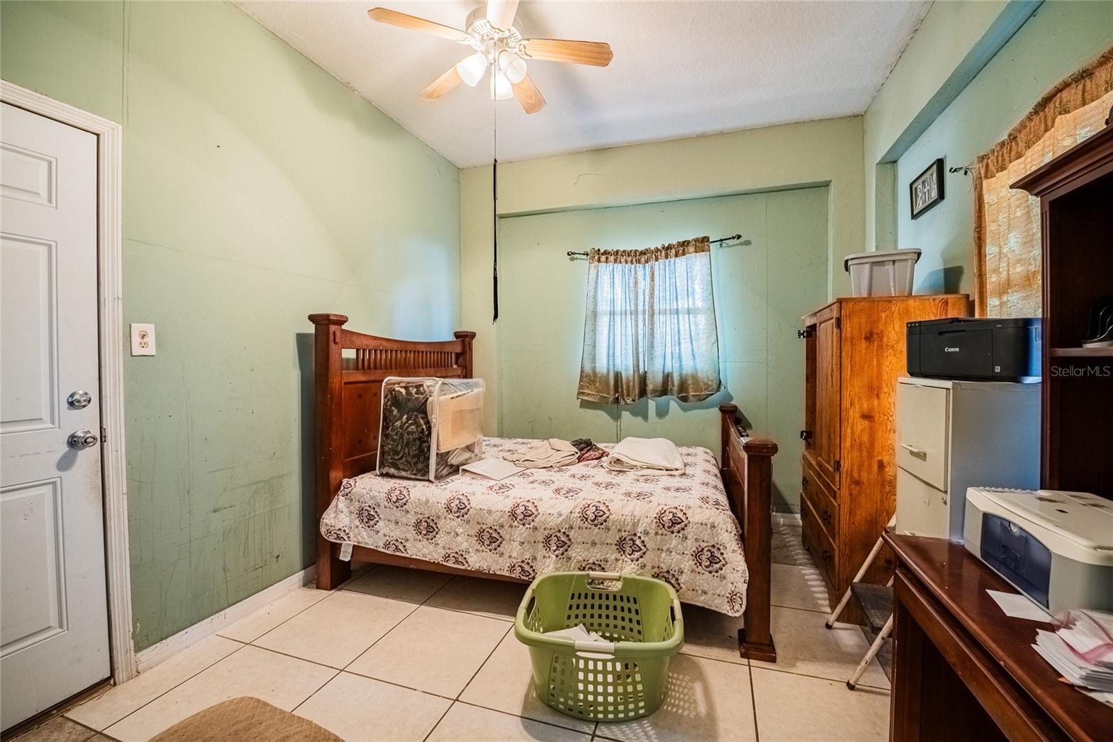 427 LARK CT, KISSIMMEE, FL — photo 29