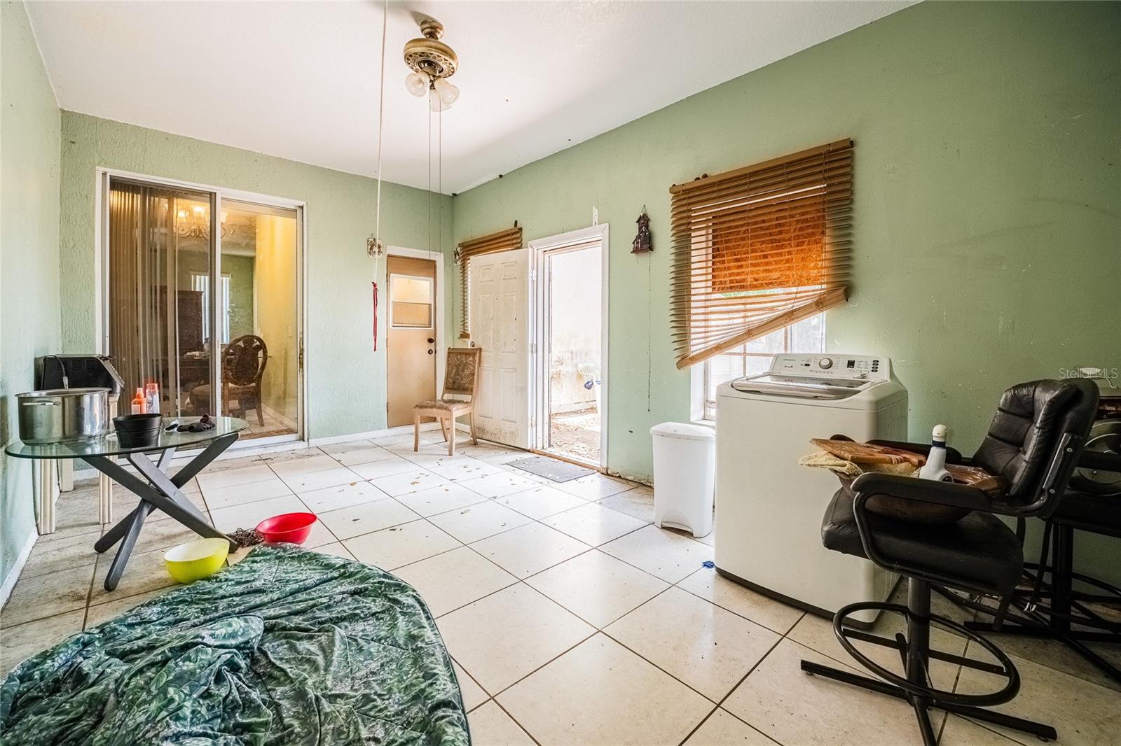 427 LARK CT, KISSIMMEE, FL — photo 31