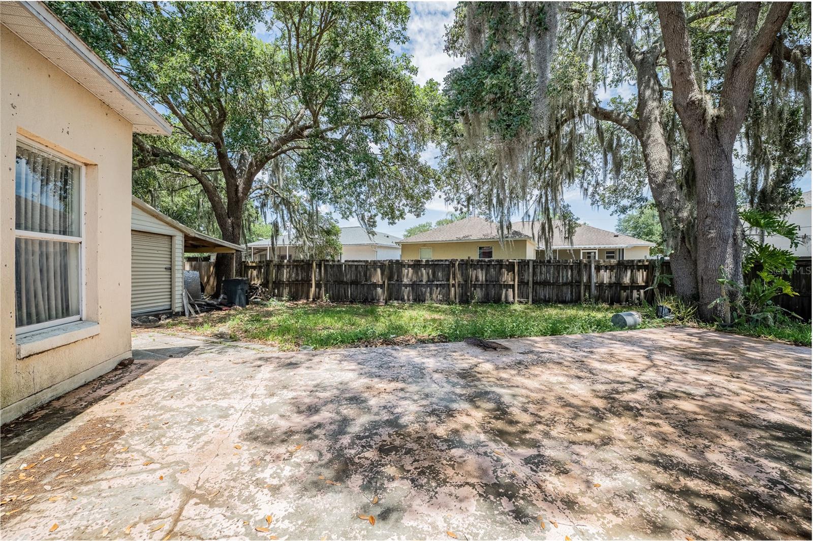 427 LARK CT, KISSIMMEE, FL — photo 37