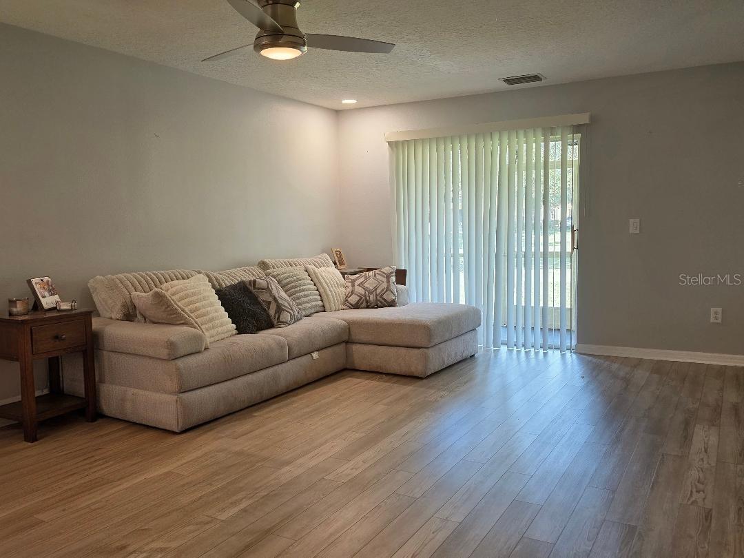 37613 AARALYN RD, ZEPHYRHILLS, FL — photo 5