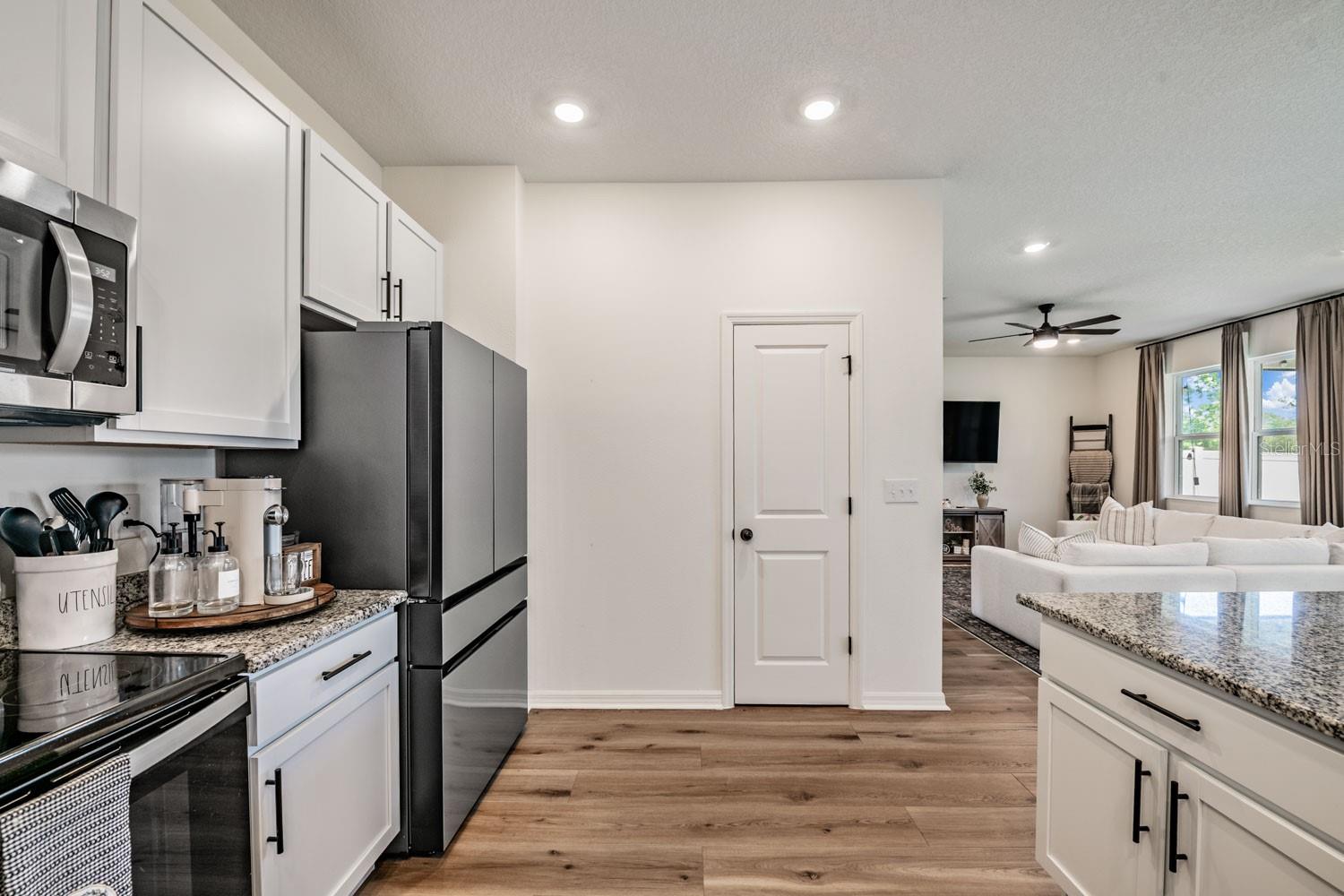 37668 YUKON DR, ZEPHYRHILLS, FL — photo 16