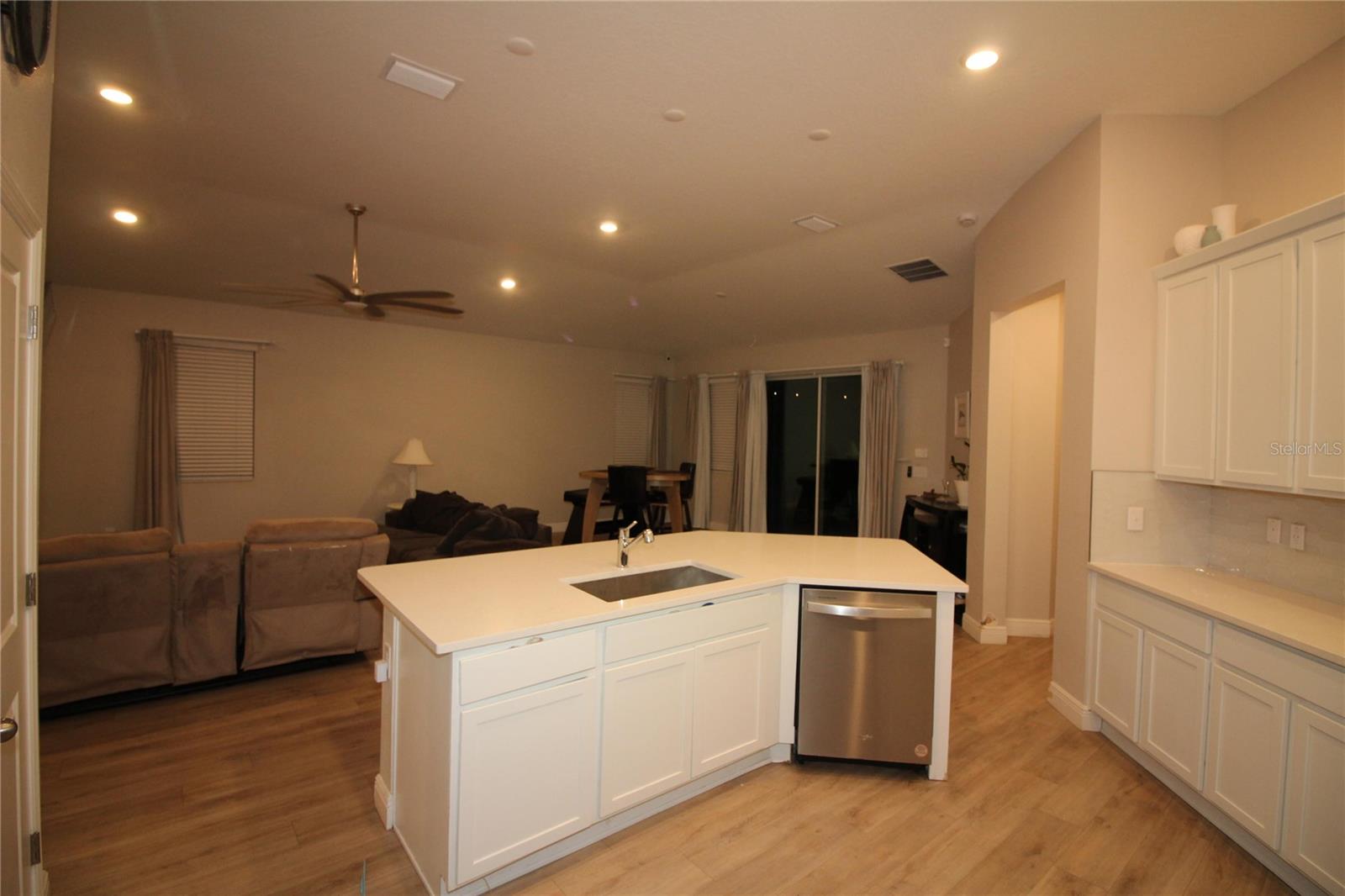 9449 SANDERS PARK PL, SEFFNER, FL — photo 10