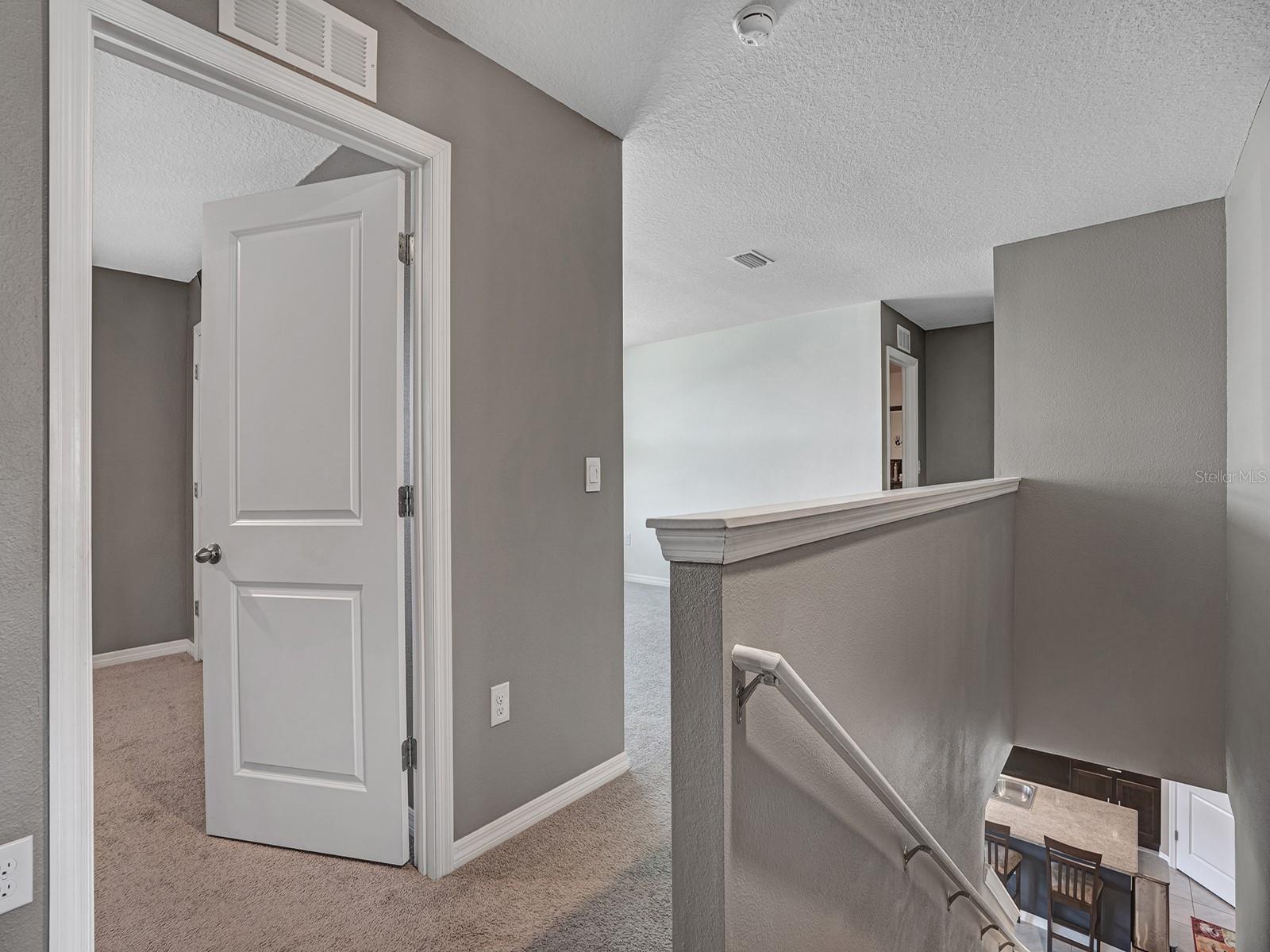 7850 SAIL CLOVER LN, ZEPHYRHILLS, FL — photo 12