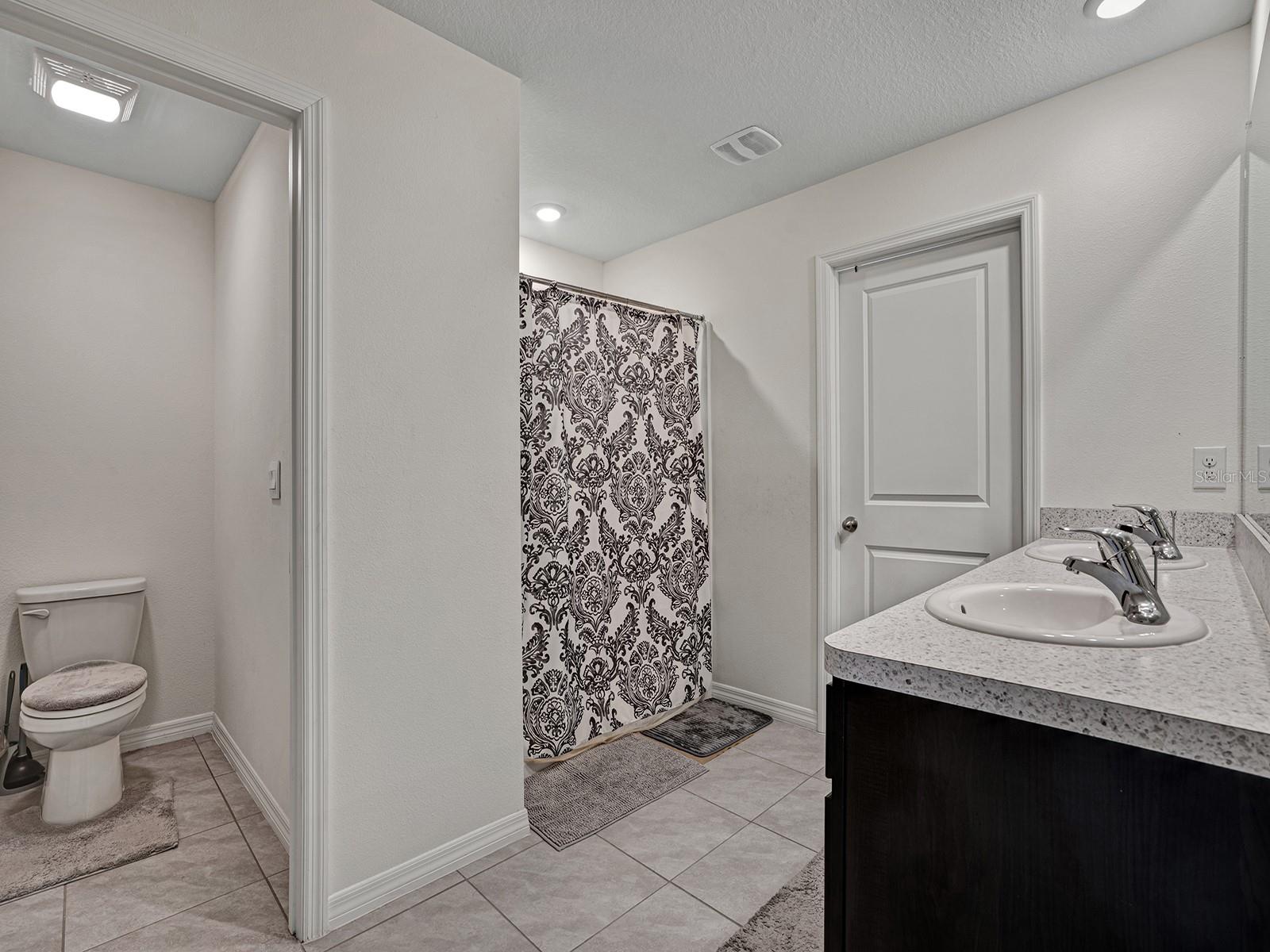7850 SAIL CLOVER LN, ZEPHYRHILLS, FL — photo 16