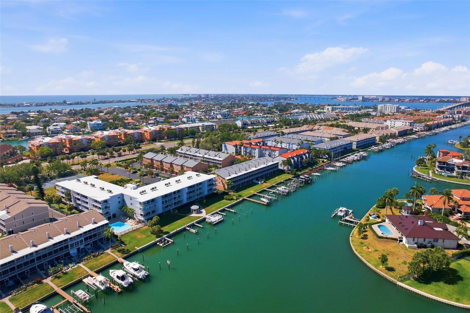 637 PINELLAS BAYWAY S #207, TIERRA VERDE, FL — photo 36