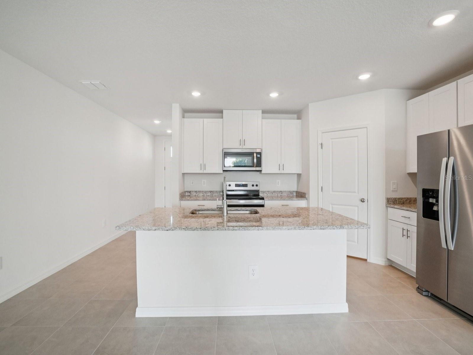 1696 COOLRIDGE PL, ZEPHYRHILLS, FL — photo 6