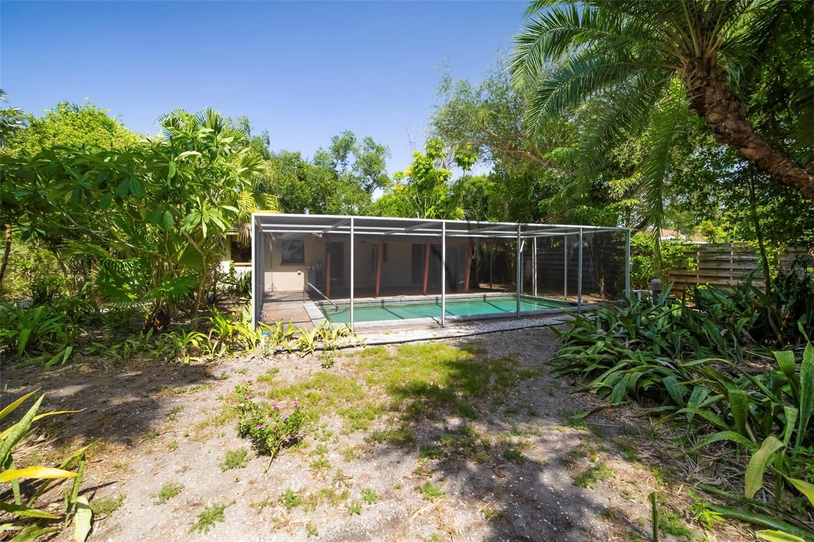 2742 S EAST AVE, SARASOTA, FL — photo 35