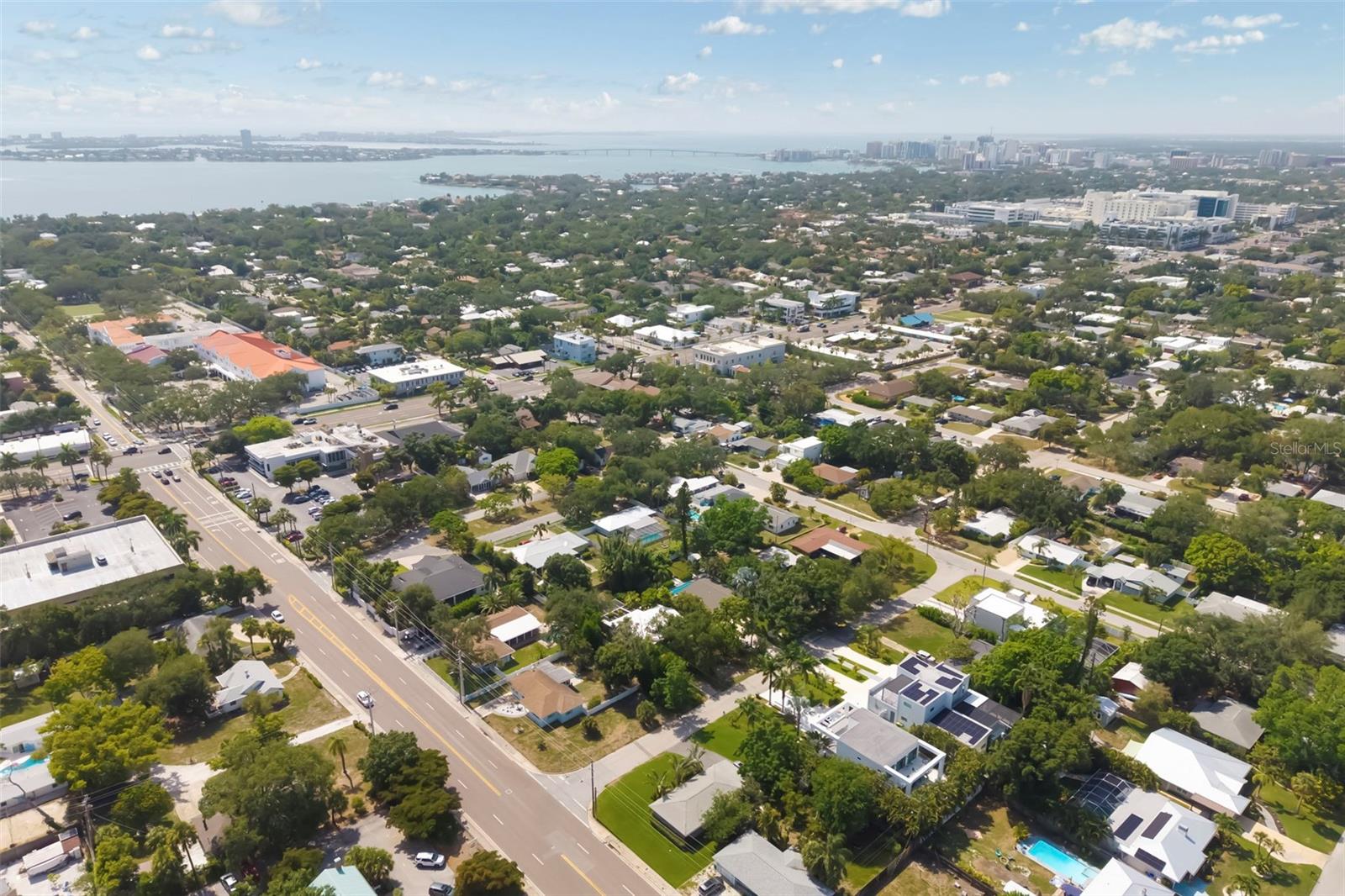 2742 S EAST AVE, SARASOTA, FL — photo 53