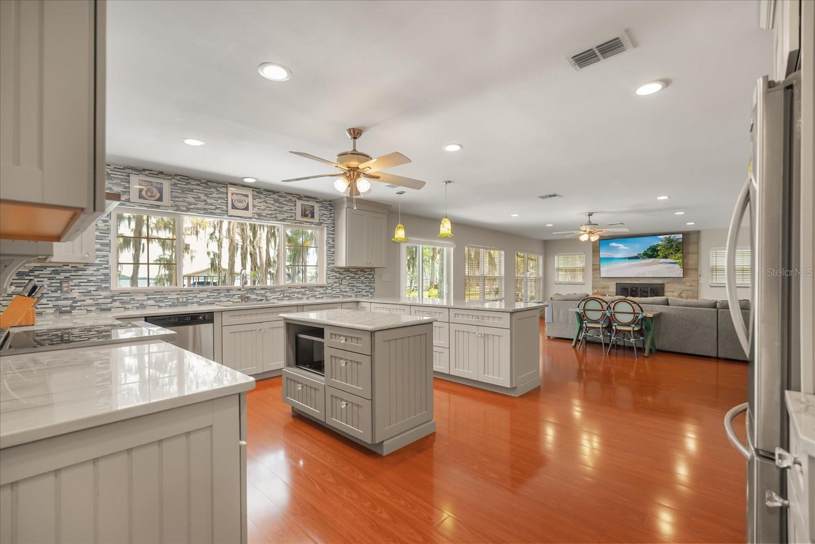 9118 EDGEWATER DR, CLERMONT, FL — photo 30