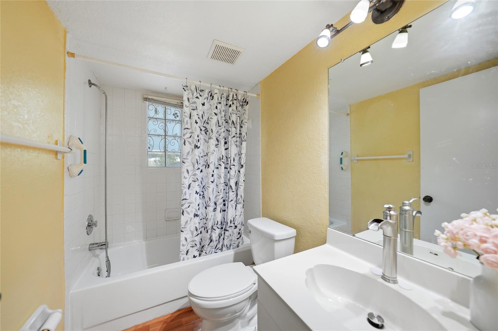 1051 FORREST NELSON BLVD #201, PORT CHARLOTTE, FL — photo 22