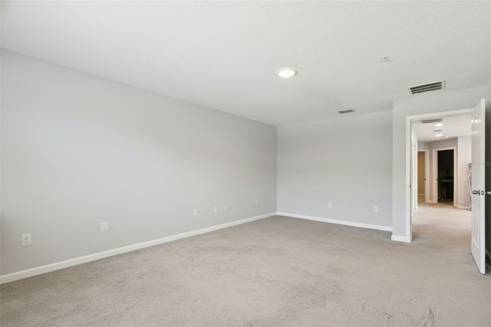 267 SMUGGLERS WAY, APOPKA, FL — photo 17