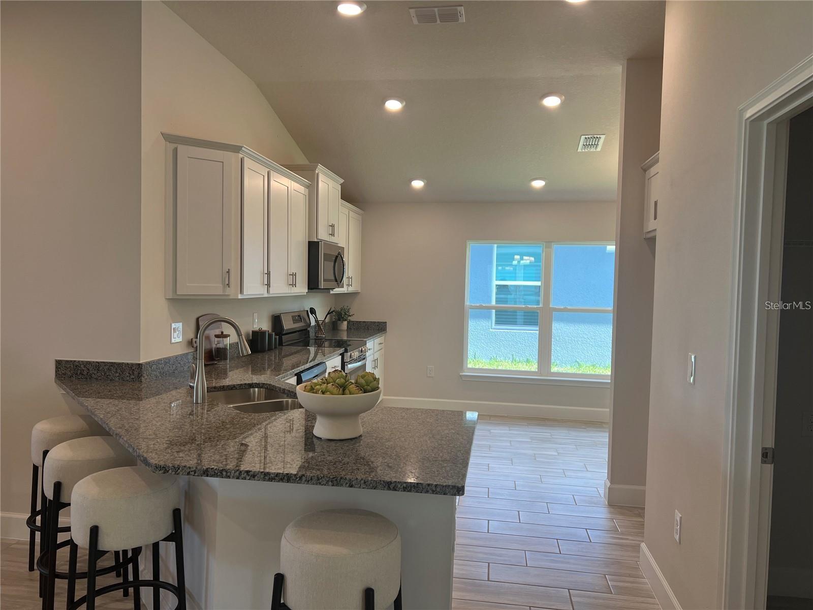 9393 HIGHLAND HILLS DR ST, HUDSON, FL — photo 8
