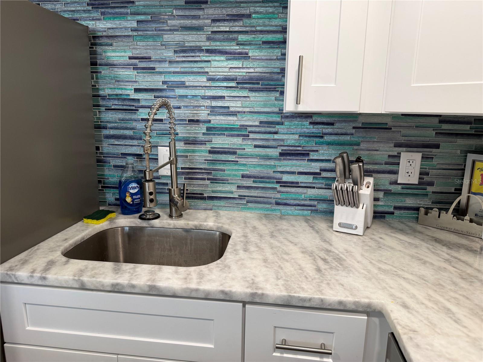 255 DOLPHIN PT #305, CLEARWATER BEACH, FL — photo 12
