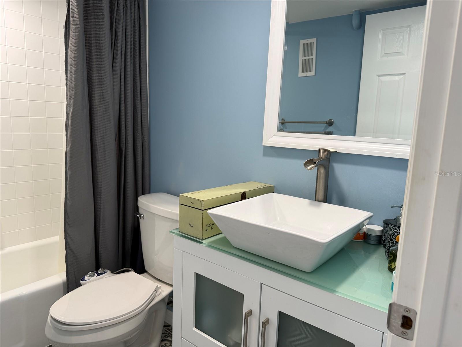 255 DOLPHIN PT #305, CLEARWATER BEACH, FL — photo 15
