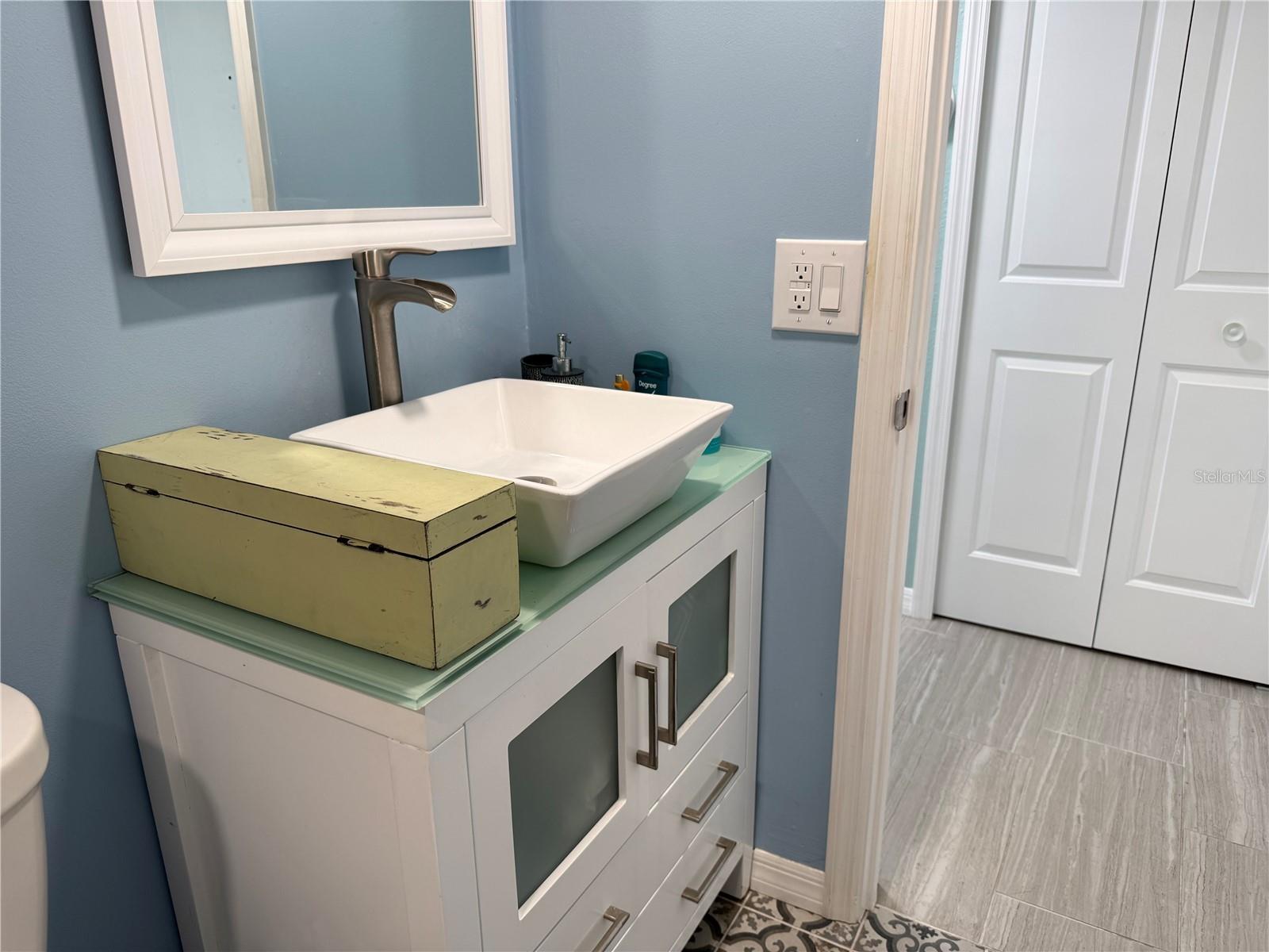 255 DOLPHIN PT #305, CLEARWATER BEACH, FL — photo 16