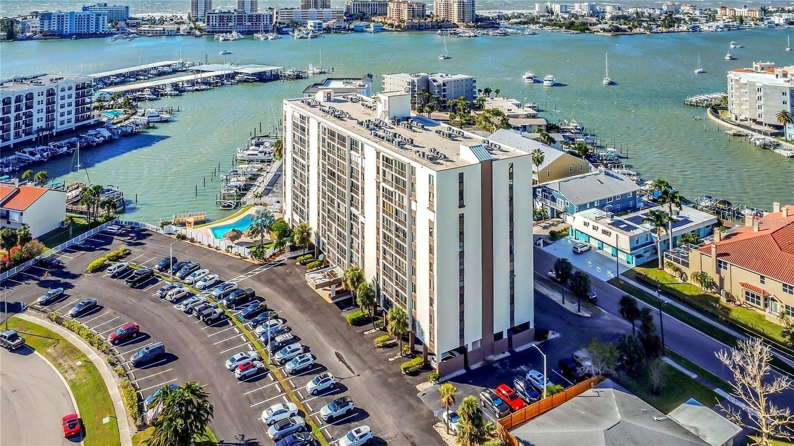 255 DOLPHIN PT #305, CLEARWATER BEACH, FL