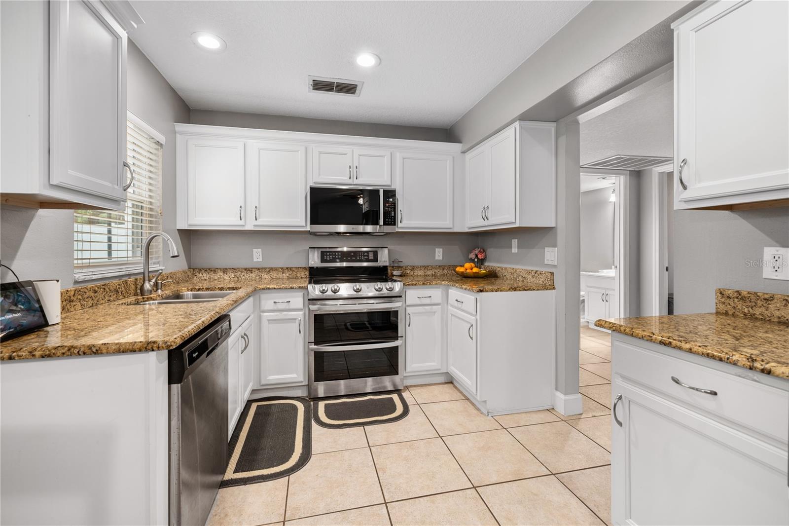 1154 DEER LAKE CIR, APOPKA, FL — photo 4