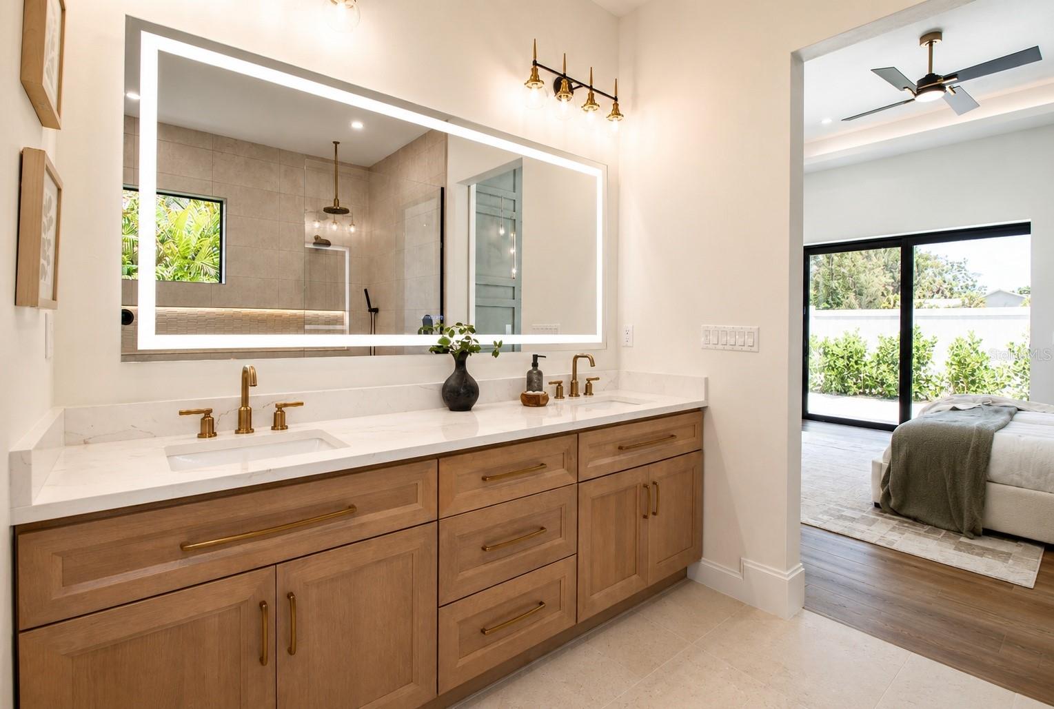 2121 CLEMATIS CT, SARASOTA, FL — photo 25
